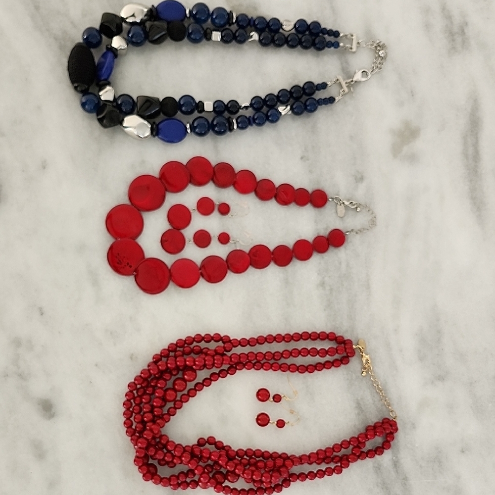 Elegant Red and Blue Beaded Necklace Set 3
